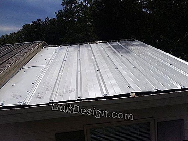 Insulate wood panels roofing