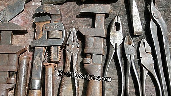 Restore old woodworking tools