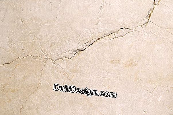 Permanently crack cracks in the ceiling