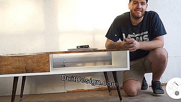 Make a plywood coffee table with built-in storage