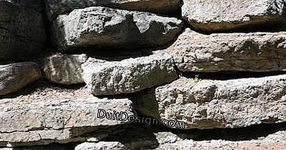 ¿Cómo reconstruir un muro de piedra seca?