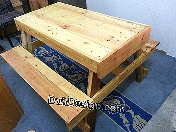 Buat meja atas kayu