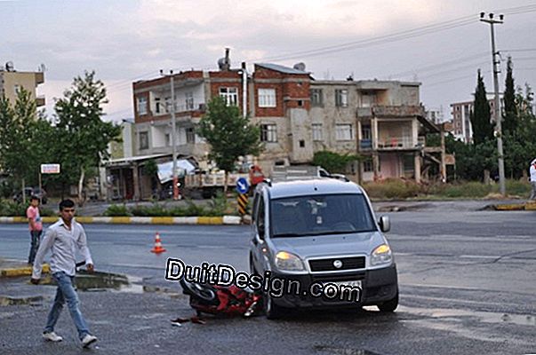 Bir motosiklet asansörü